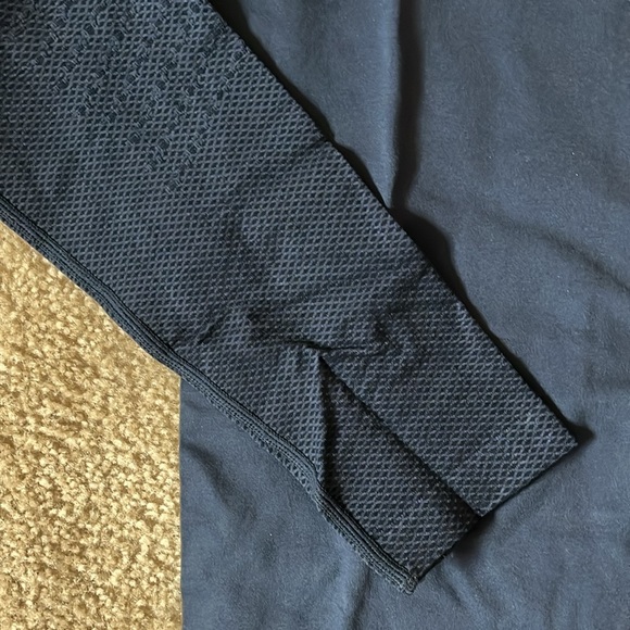 NWT Fabletics Sync Long Sleeve - Picture 3 of 3